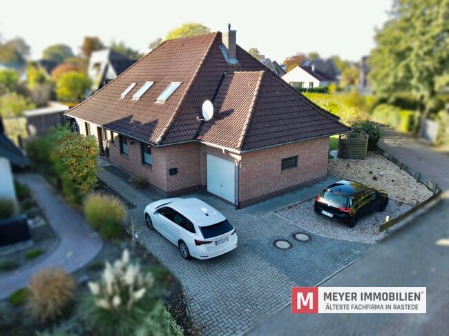 Einfamilienhaus zum Kauf 389.000 € 7 Zimmer 200,1 m²<br/>Wohnfläche 673 m²<br/>Grundstück Rastede I Rastede 26180