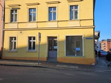 Laden zur Miete 680 € 2 Zimmer 65,2 m² Verkaufsfläche teilbar von 61,2 m² bis 191,2 m² Torgau Torgau 04860