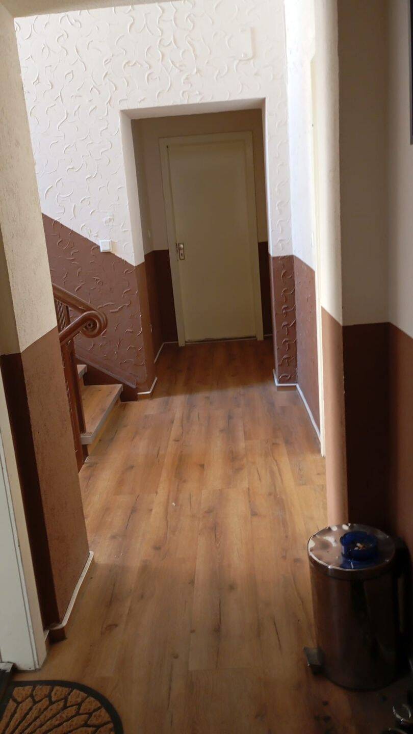 Property thumbnail 9