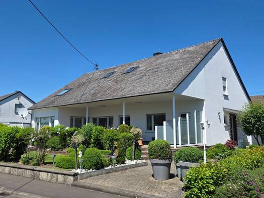 Einfamilienhaus zum Kauf provisionsfrei 429.000 € 8 Zimmer 200 m² 928 m² Grundstück frei ab 01.11.2026 Rodt Zemmer 54313
