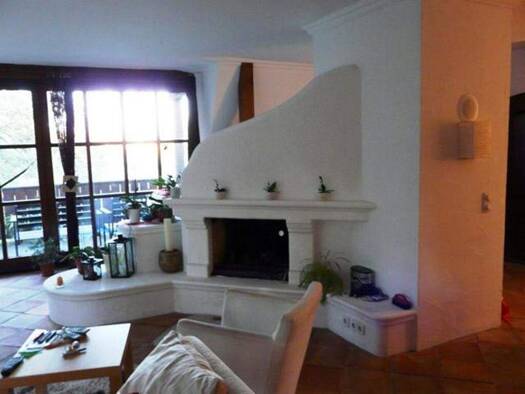 Wohnung zur Miete 705 € 2 Zimmer 94 m² 2. Geschoss frei ab 01.04.2026 Meerane 08393