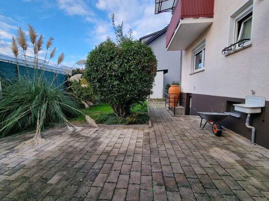 Mehrfamilienhaus zum Kauf 450.000 € 8 Zimmer 188,4 m² 333 m² Grundstück Sinsheim 74889
