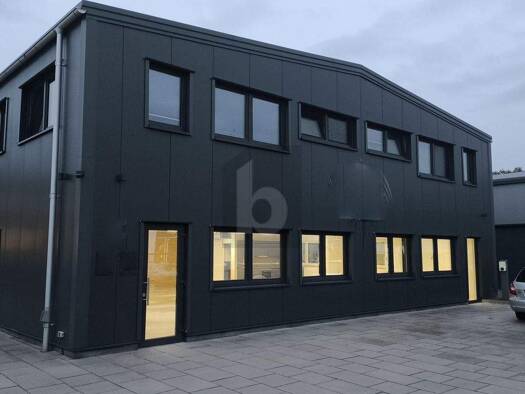 Produktionshalle zur Miete 3.490 € 349 m² Lagerfläche Bargteheide 22941