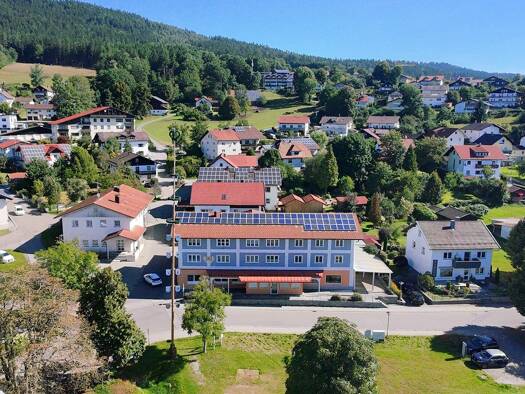 Haus zum Kauf 465.000 € 245 m² 1.051 m² Grundstück Böbrach 94255