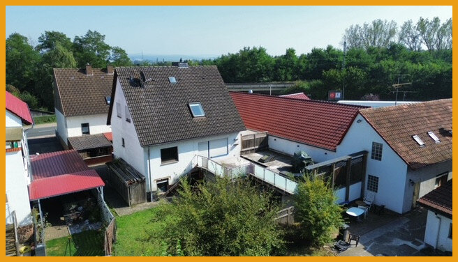 Stadthaus zum Kauf provisionsfrei 188.500 € 8 Zimmer 226,1 m²<br/>Wohnfläche 367 m²<br/>Grundstück Treysa Schwalmstadt / Treysa 34613