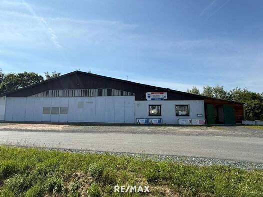 Produktionshalle zum Kauf 250 m² Lagerfläche Flugplatzstraße 1 Güttenbach 7536