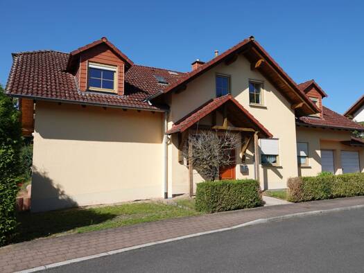 Mehrfamilienhaus zum Kauf 499.000 € 9 Zimmer 282 m² 612 m² Grundstück frei ab sofort Fritz-Delius-Str. 58 Eschwege 37269