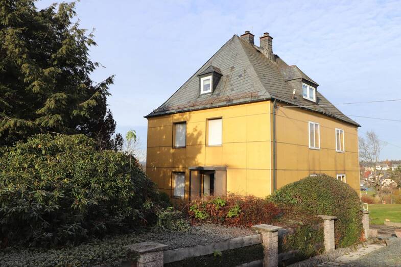 Villa zum Kauf 129.000 € 8 Zimmer 218 m² 1.732 m² Grundstück Straßdorf Schwarzenbach a.Wald 95131
