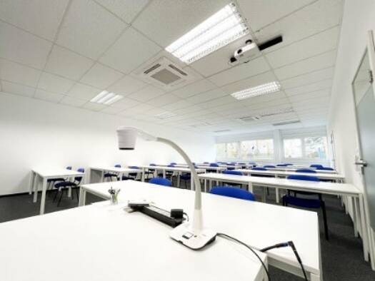 Bürofläche zur Miete provisionsfrei 390 € 168 m² Bürofläche Hofer Straße Sallern-Gallingkofen Regensburg 93057