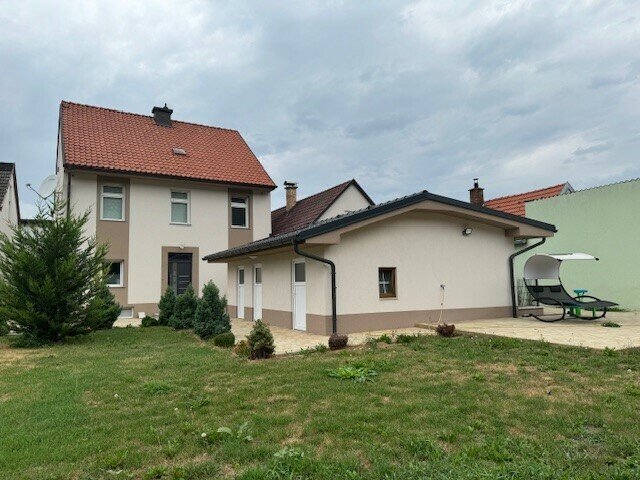 Mehrfamilienhaus zum Kauf als Kapitalanlage geeignet 399.000 € 7 Zimmer 203 m²<br/>Wohnfläche 861 m²<br/>Grundstück Wimpassing im Schwarzatale 2632