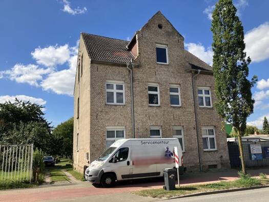 Mehrfamilienhaus zum Kauf 200.000 € 7 Zimmer 200 m² 1.470 m² Grundstück Stavenhagen, Reuterstadt Stavenhagen 17153