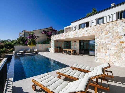 Villa zum Kauf - Erstbezug 990.000 € 7 Zimmer 294 m² 761 m² Grundstück Zadar 23000