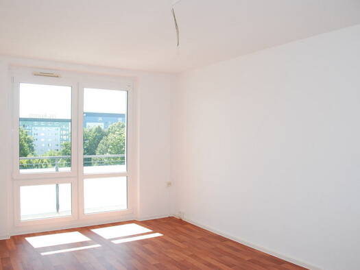Wohnung zur Miete 378 € 2 Zimmer 63 m² EG frei ab 16.07.2026 Straße der Nationen 34 Zentrum Chemnitz 09111