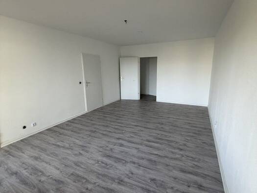 Wohnung zum Kauf 155.000 € 2 Zimmer 15. Geschoss frei ab sofort Bischofsheim Maintal 63477