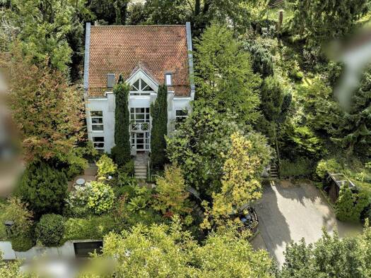 Haus zum Kauf 1.350.000 € 7 Zimmer 172 m² 684 m² Grundstück Schlierbach Heidelberg 69118