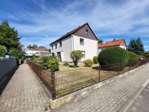 Doppelhaushälfte zum Kauf 140.000 € 5 Zimmer 84 m² 558 m² Grundstück Braunsbedra 06242