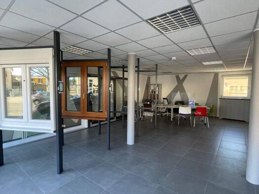 Büro zum Kauf 279.000 € 106 m² Bürofläche Lindenplatz 1 Katzwang Nürnberg 90455