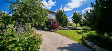Einfamilienhaus zum Kauf 1.180.000 € 6 Zimmer 189,2 m² 1.202 m² Grundstück frei ab sofort Au Au in der Hallertau 84072