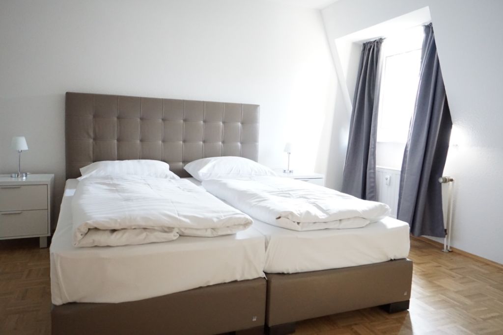 Wohnung zur Miete Wohnen auf Zeit 1.400 € 2 Zimmer 40 m²<br/>Wohnfläche 01.11.2024<br/>Verfügbarkeit Franziskastr. Rüttenscheid Essen 45130