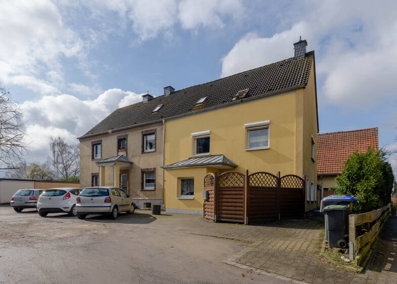 Mehrfamilienhaus zum Kauf 395.000 € 10 Zimmer 299 m² 1.673 m² Grundstück Mitte Bergkamen 59192