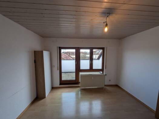 Terrassenwohnung zur Miete 1.000 € 3,5 Zimmer 76 m² Geschoss 2/3 frei ab sofort Carl-Spitzweg-Straße 1 Köngen 73257