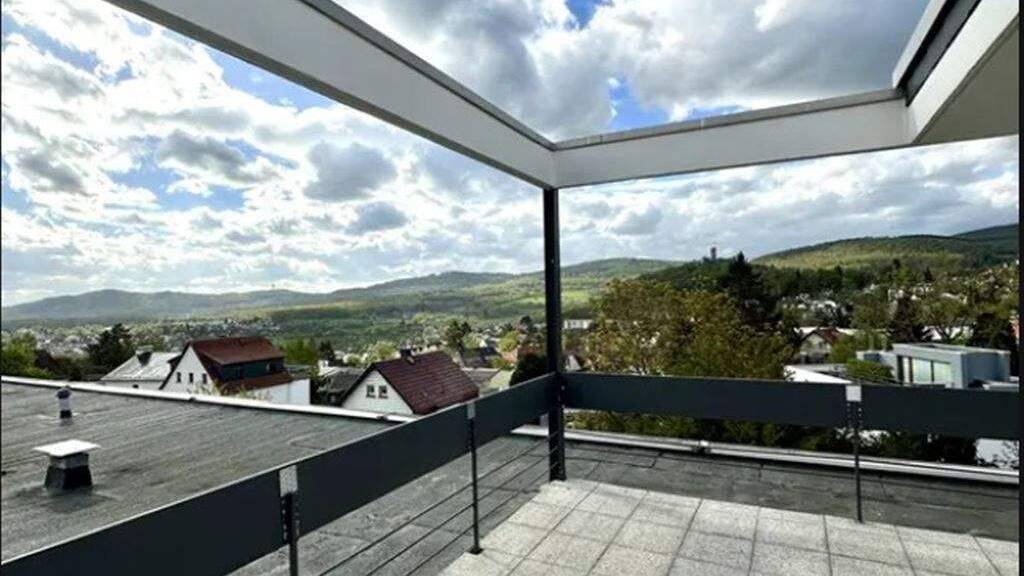 Helle Penthousewohnung mit grandiosem Weitblick & Privater Atmosphäre