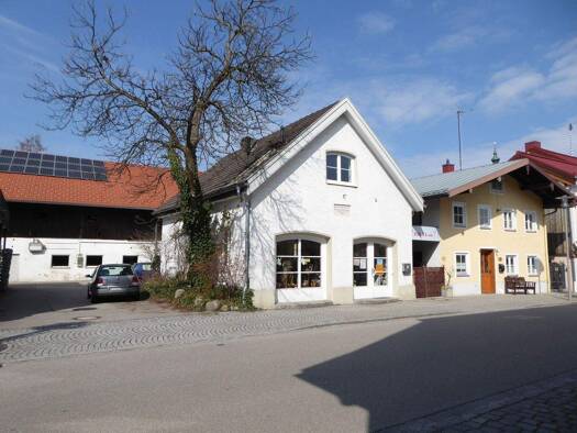 Laden zur Miete 690 € 2 Zimmer 78 m² Verkaufsfläche Bahnhofstraße 12 Waging am See Waging a. See 83329