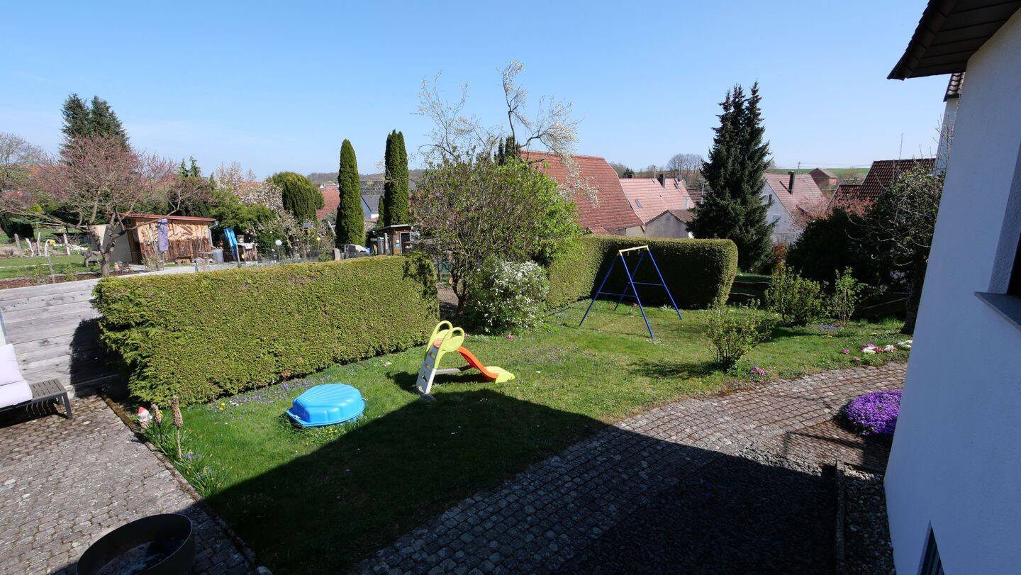 Einfamilienhaus zum Kauf – další