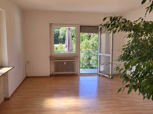 Wohnung zur Miete 870 € 4 Zimmer 115 m² 2 Geschosse frei ab sofort Kirchheim Kirchheim 97268