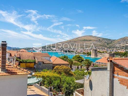 Haus zum Kauf 650.000 € 7 Zimmer 298 m² Trogir Trogir