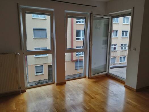 Wohnung zur Miete 850 € 2 Zimmer 55 m² Geschoss -2/4 frei ab sofort Neustadt Mainz 55118