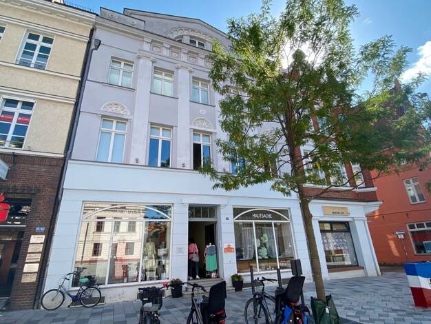Büro zur Miete 220 € 67 m² Bürofläche Güstrow Güstrow 18273