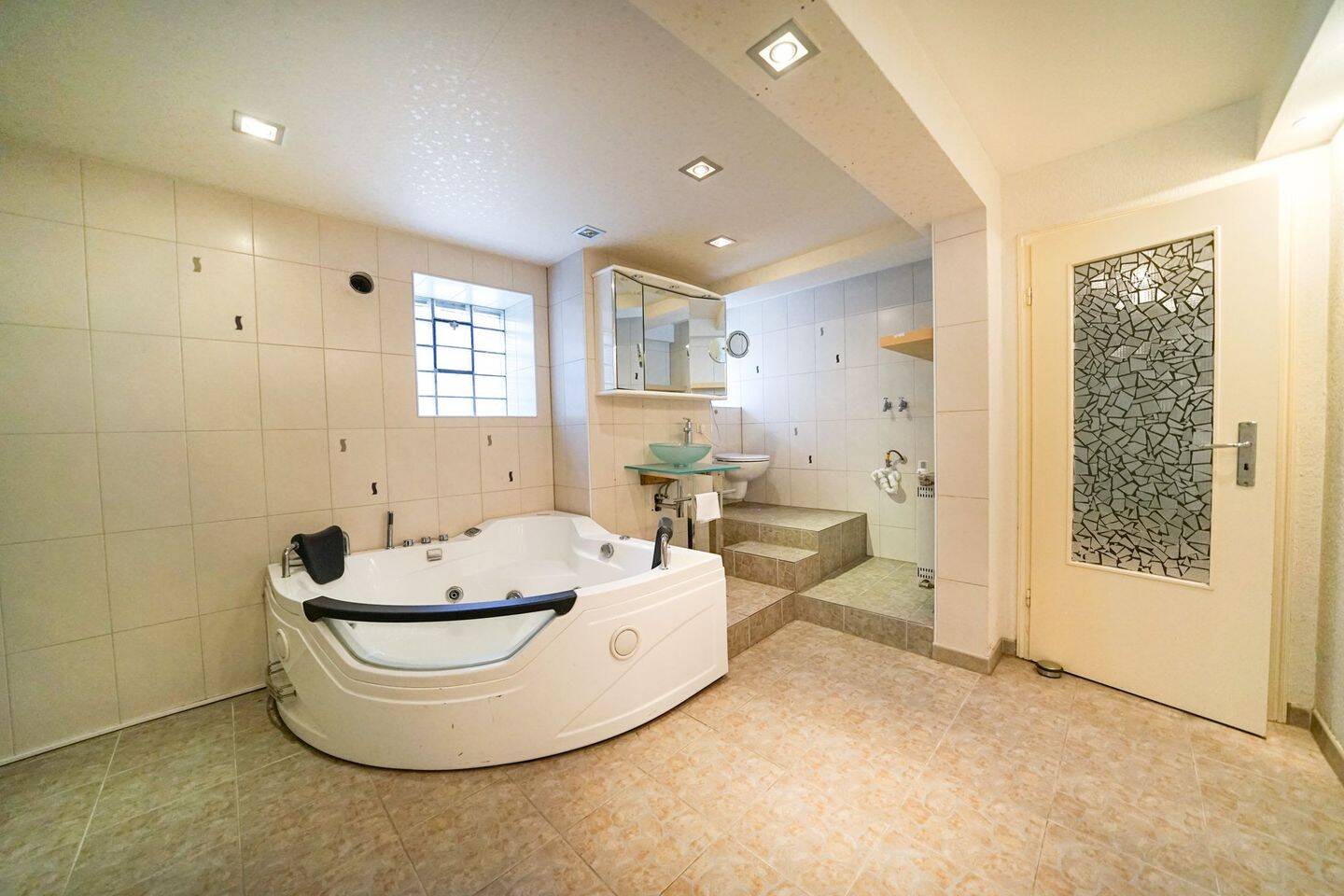 Property thumbnail 18