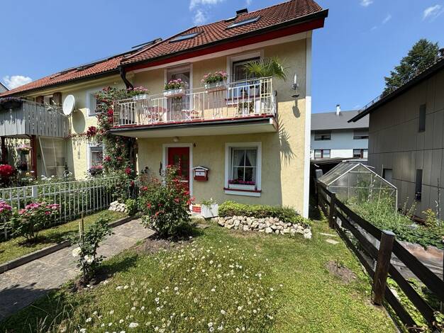 Reihenendhaus zum Kauf 77.000 € 75,2 m² 125 m² Grundstück Bad Alexandersbad Bad Alexandersbad 95680