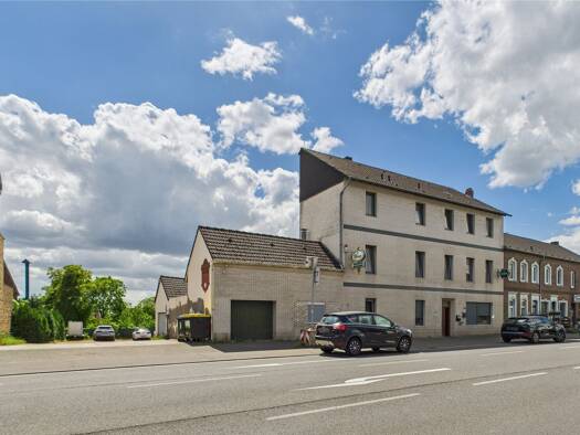 Mehrfamilienhaus zum Kauf 359.000 € 23 Zimmer 272,5 m² 1.800 m² Grundstück Gillrath Geilenkirchen / Gillrath 52511