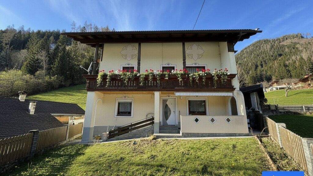 Haus zum Kauf 230.000 € 140 m² 383 m² Grundstück Stall 9832