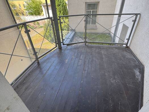 Wohnung zur Miete 555 € 3 Zimmer 92,5 m² frei ab sofort Debschwitz Gera 07548
