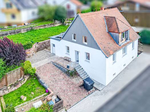 Einfamilienhaus zum Kauf 198.000 € 5 Zimmer 136 m² 670 m² Grundstück Külsheim 97900