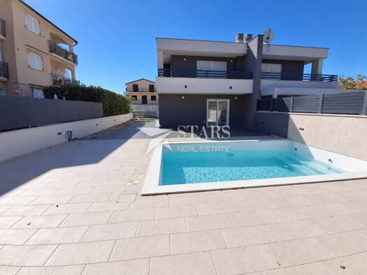 Mehrfamilienhaus zum Kauf 500.000 € 4 Zimmer 135 m² Novigrad Novigrad 52466