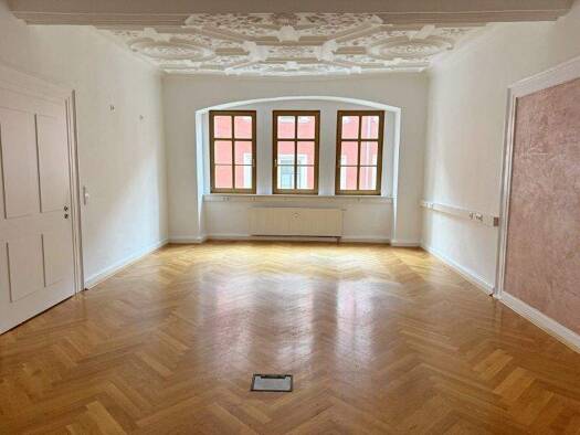 Wohnung zur Miete 700 € 3 Zimmer 140 m² Gotha Gotha 99867