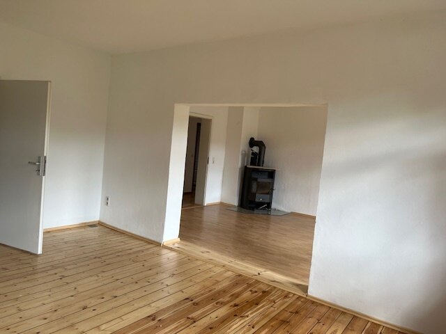 Wohnung zur Miete 610 € 6 Zimmer 121 m²<br/>Wohnfläche 2.<br/>Geschoss ab sofort<br/>Verfügbarkeit Siedlungsstrasse 27 Schneckenstein Muldenhammer 08262