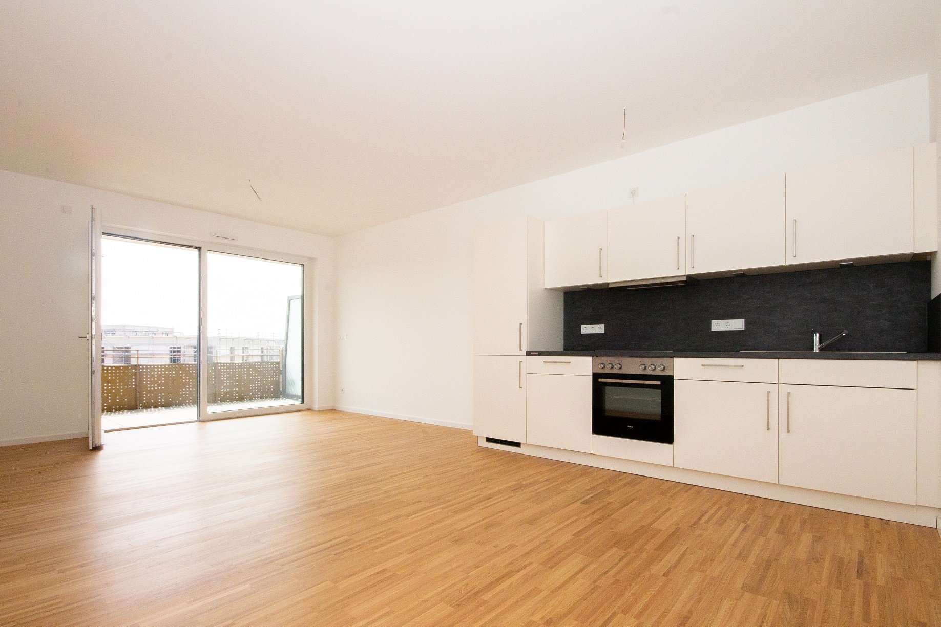 Apartment zur Miete 980 € 3 Zimmer 79 m²<br/>Wohnfläche 3.<br/>Geschoss ab sofort<br/>Verfügbarkeit Nordvorstadt Weimar 99423