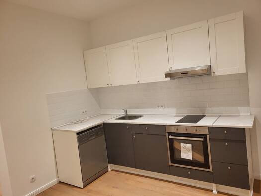 Wohnung zur Miete 700 € 1 Zimmer 18 m² Geschoss 4/5 frei ab sofort Neukölln Berlin 12053