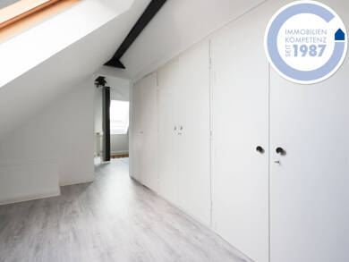 Wohnung zur Miete 975 € 3 Zimmer 135 m² Dachgeschoss, EG Ost Neumünster 24534