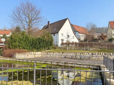 Einfamilienhaus zur Zwangsversteigerung provisionsfrei 34.000 € 6 Zimmer 123 m² 753 m² Grundstück Sonneborn Barntrup 32683