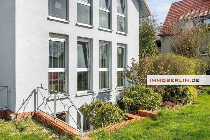 Einfamilienhaus zum Kauf 899.000 € 6 Zimmer 150 m²<br/>Wohnfläche 409 m²<br/>Grundstück ab sofort<br/>Verfügbarkeit Mahlow Blankenfelde-Mahlow 15831