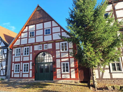Stadthaus zur Miete 1.500 € 5 Zimmer 125 m² 195 m² Grundstück Lange Straße 16 Rhoden Diemelstadt 34474