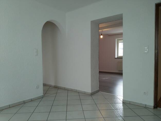 Mehrfamilienhaus zum Kauf 475.000 € 302 m² 406 m² Grundstück frei ab sofort Neunkirchen Neunkirchen a.Brand 91077