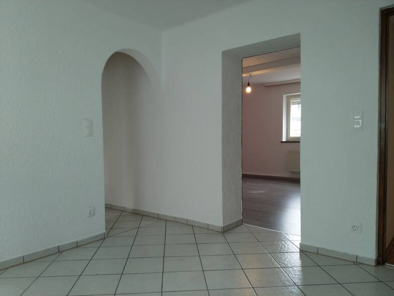 Mehrfamilienhaus zum Kauf 475.000 € 302 m² 406 m² Grundstück frei ab sofort Neunkirchen Neunkirchen a.Brand 91077