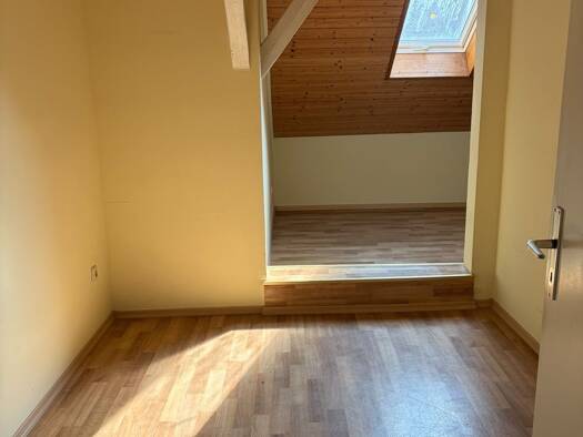 Wohnung zur Miete 1.250 € 4 Zimmer 109 m² Hengersberger Straße 27 Deggendorf Deggendorf 94469